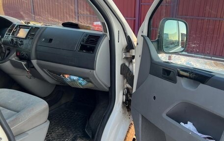Volkswagen Transporter T5 рестайлинг, 2007 год, 500 000 рублей, 6 фотография