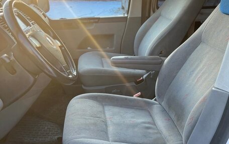 Volkswagen Transporter T5 рестайлинг, 2007 год, 500 000 рублей, 12 фотография