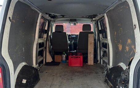 Volkswagen Transporter T5 рестайлинг, 2007 год, 500 000 рублей, 9 фотография