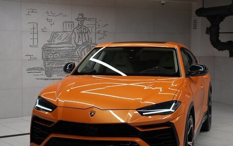 Lamborghini Urus I, 2021 год, 28 000 000 рублей, 3 фотография