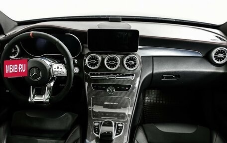 Mercedes-Benz C-Класс AMG, 2018 год, 4 500 000 рублей, 11 фотография