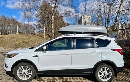 Ford Kuga III, 2017 год, 1 980 000 рублей, 3 фотография
