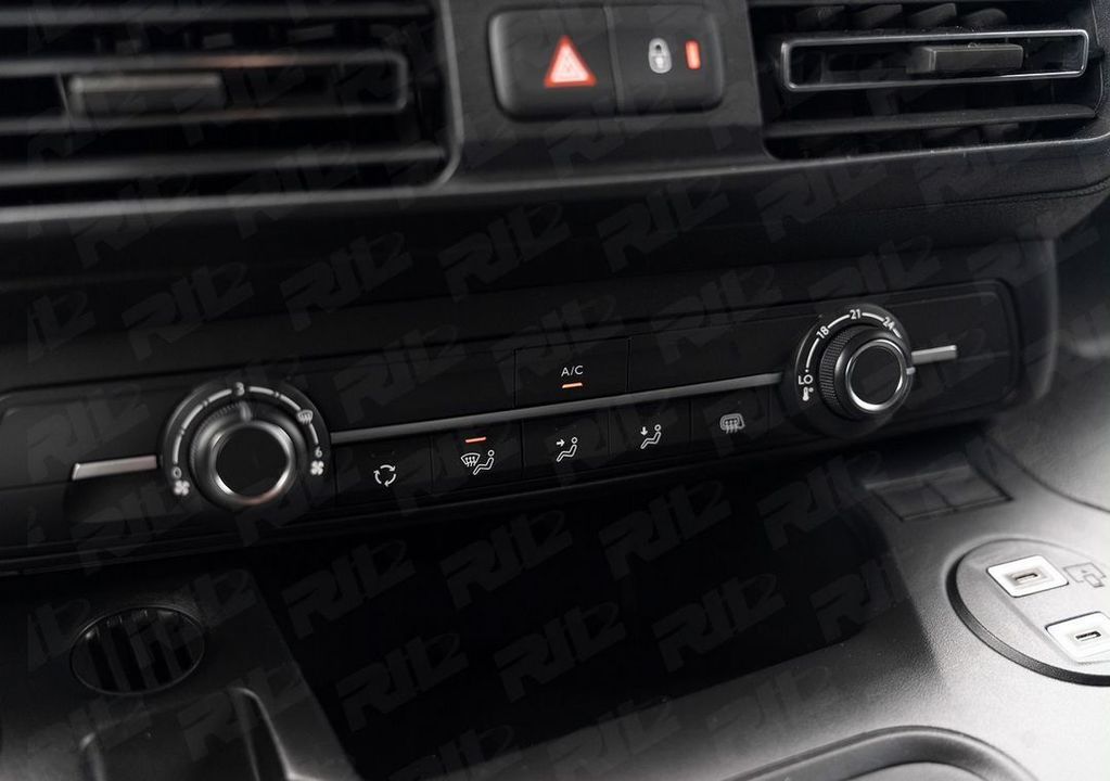 Fiat Doblo, 2024 год, 4 350 000 рублей, 18 фотография