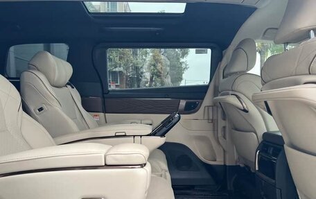 Toyota Vellfire, 2024 год, 17 245 000 рублей, 12 фотография