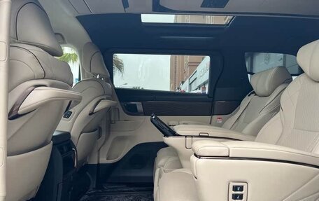 Toyota Vellfire, 2024 год, 17 245 000 рублей, 14 фотография