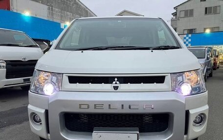 Mitsubishi Delica D:5 I, 2019 год, 2 780 000 рублей, 2 фотография