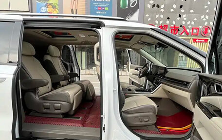 KIA Carnival, 2021 год, 2 510 444 рублей, 10 фотография