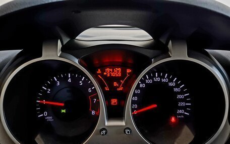 Nissan Juke II, 2012 год, 990 000 рублей, 14 фотография