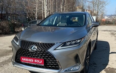 Lexus RX IV рестайлинг, 2020 год, 5 350 000 рублей, 1 фотография