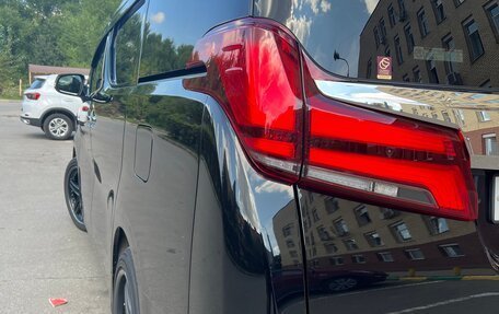 Toyota Alphard III, 2017 год, 4 030 000 рублей, 7 фотография