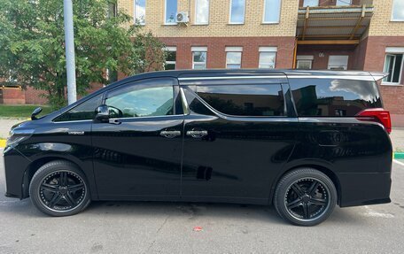 Toyota Alphard III, 2017 год, 4 030 000 рублей, 5 фотография
