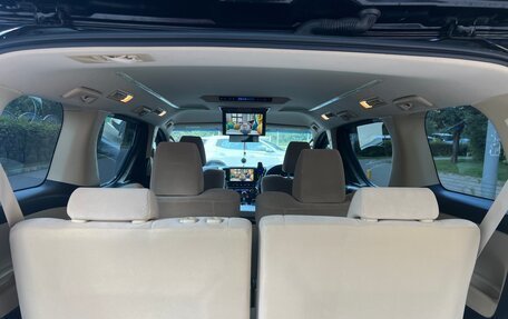 Toyota Alphard III, 2017 год, 4 030 000 рублей, 13 фотография