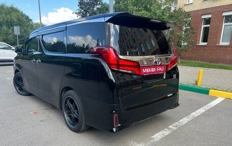 Toyota Alphard III, 2017 год, 4 030 000 рублей, 6 фотография