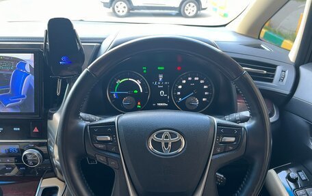 Toyota Alphard III, 2017 год, 4 030 000 рублей, 15 фотография