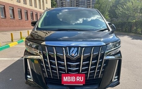 Toyota Alphard III, 2017 год, 4 030 000 рублей, 22 фотография