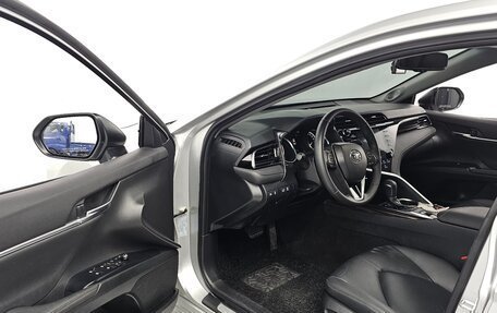 Toyota Camry, 2021 год, 3 294 000 рублей, 15 фотография