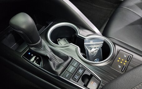 Toyota Camry, 2021 год, 2 904 650 рублей, 8 фотография