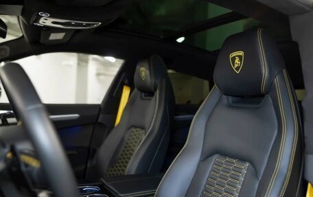 Lamborghini Urus I, 2020 год, 25 000 000 рублей, 22 фотография