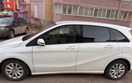 Mercedes-Benz B-Класс, 2015 год, 1 450 000 рублей, 3 фотография