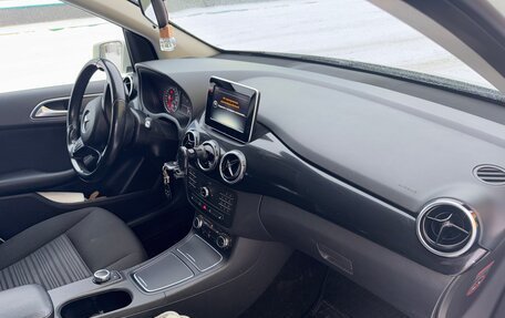 Mercedes-Benz B-Класс, 2015 год, 1 450 000 рублей, 13 фотография