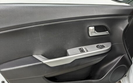 KIA Rio III рестайлинг, 2014 год, 990 000 рублей, 11 фотография