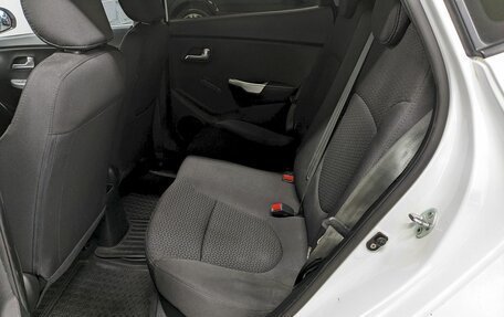 KIA Rio III рестайлинг, 2014 год, 990 000 рублей, 15 фотография