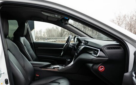 Toyota Camry, 2018 год, 2 883 284 рублей, 15 фотография
