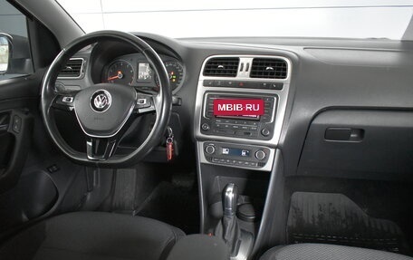 Volkswagen Polo VI (EU Market), 2018 год, 1 545 000 рублей, 7 фотография