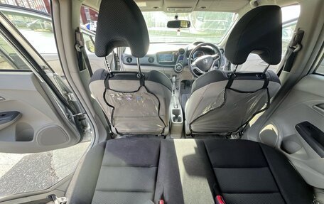 Honda Insight II рестайлинг, 2010 год, 999 000 рублей, 8 фотография