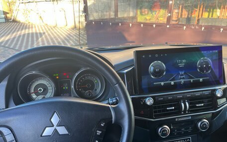 Mitsubishi Pajero IV, 2007 год, 1 350 000 рублей, 13 фотография