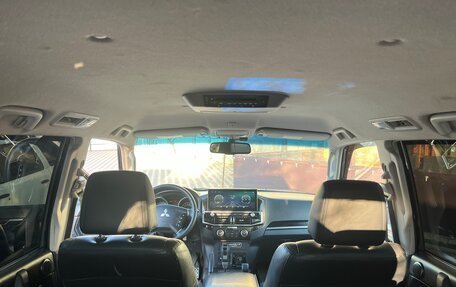 Mitsubishi Pajero IV, 2007 год, 1 350 000 рублей, 8 фотография