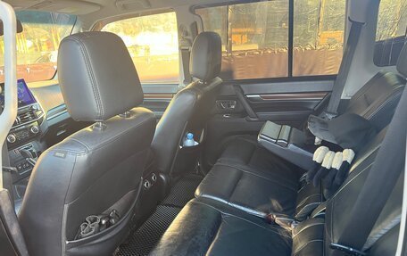 Mitsubishi Pajero IV, 2007 год, 1 350 000 рублей, 10 фотография