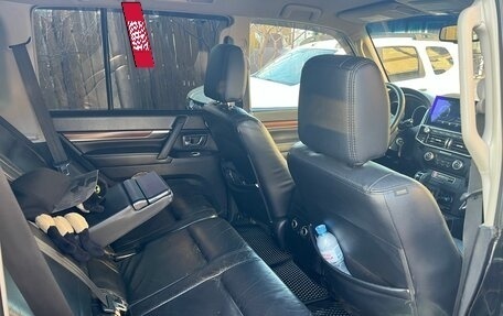 Mitsubishi Pajero IV, 2007 год, 1 350 000 рублей, 11 фотография