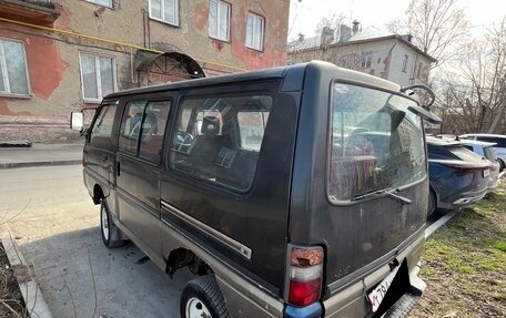Mitsubishi Delica III, 1990 год, 450 000 рублей, 7 фотография