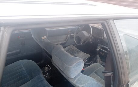 Subaru Leone III, 1987 год, 200 000 рублей, 2 фотография