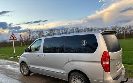 Hyundai Grand Starex Grand Starex I рестайлинг 2, 2008 год, 1 650 000 рублей, 3 фотография