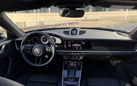 Porsche 911, 2021 год, 25 300 000 рублей, 17 фотография