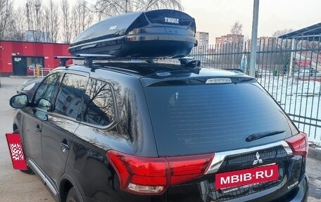 Mitsubishi Outlander III рестайлинг 3, 2017 год, 1 850 000 рублей, 7 фотография