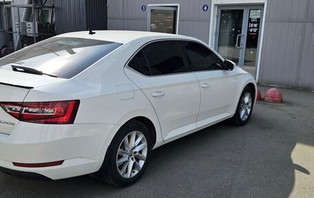 Skoda Superb III рестайлинг, 2018 год, 2 370 000 рублей, 2 фотография