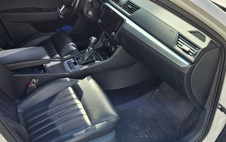 Skoda Superb III рестайлинг, 2018 год, 2 370 000 рублей, 9 фотография