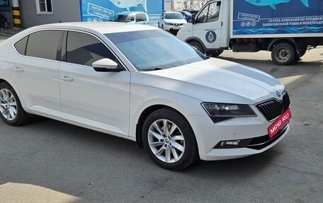 Skoda Superb III рестайлинг, 2018 год, 2 370 000 рублей, 8 фотография