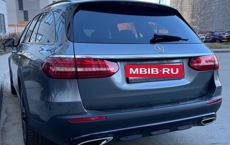 Mercedes-Benz E-Класс, 2021 год, 5 фотография