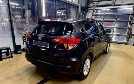 Honda Vezel, 2016 год, 1 675 000 рублей, 3 фотография