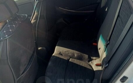 Hyundai Solaris II рестайлинг, 2015 год, 950 000 рублей, 9 фотография
