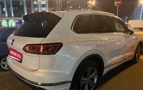 Volkswagen Touareg III, 2019 год, 4 050 000 рублей, 5 фотография