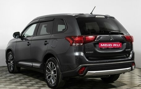 Mitsubishi Outlander III рестайлинг 3, 2015 год, 1 749 789 рублей, 7 фотография