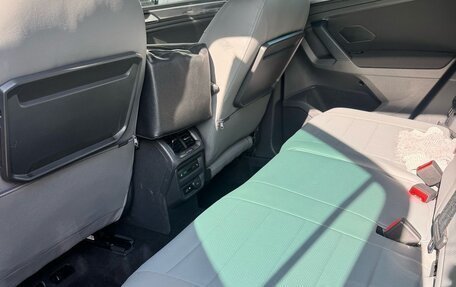 Volkswagen Tiguan II, 2020 год, 2 800 000 рублей, 8 фотография