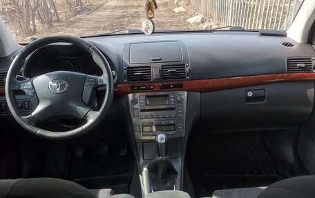 Toyota Avensis III рестайлинг, 2006 год, 785 000 рублей, 3 фотография