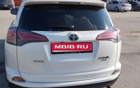 Toyota RAV4, 2016 год, 2 850 000 рублей, 7 фотография