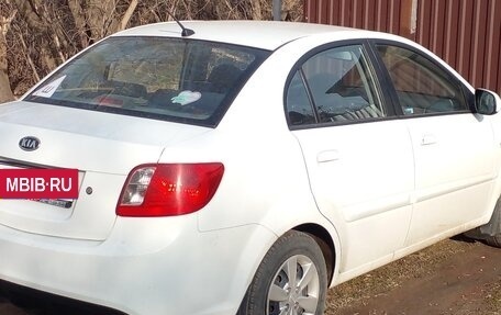 KIA Rio II, 2011 год, 580 000 рублей, 2 фотография